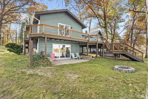 Exterior - 8652 E Koher Rd, Syracuse, IN 46567 photo 6 of 7