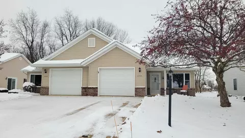 2260 Whitetail Run St, Warsaw, IN 46582