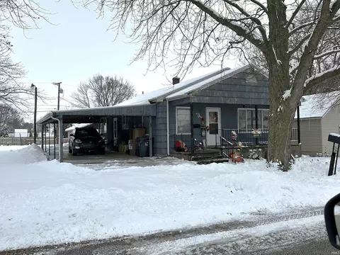 205 W 3rd St, Fowler, IN 47944 photo 1