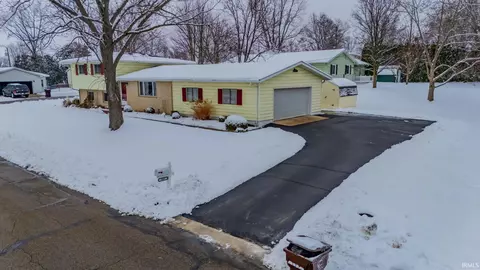 Other - 945 Sunset Dr, Wabash, IN 46992 photo 2 of 11