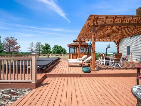 Exterior - 432 County Road 17, Ashley, IN 46705 photo 8 of 14