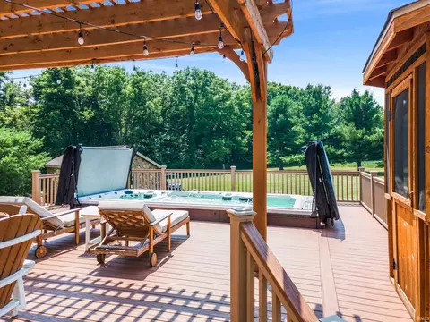 Exterior - 432 County Road 17, Ashley, IN 46705 photo 7 of 14