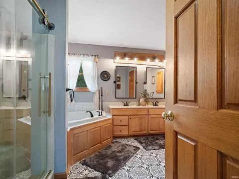 Bath - 432 County Road 17, Ashley, IN 46705 photo 3 of 3