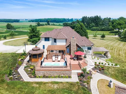 Exterior - 432 County Road 17, Ashley, IN 46705 photo 2 of 14