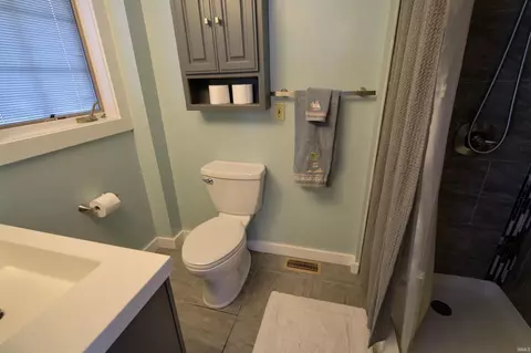 Bath - 8917 E Circle Drive S Dr, Syracuse, IN 46567 photo 1 of 1