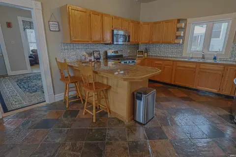 405 E 3rd St, Brookston, IN 47923 photo 8