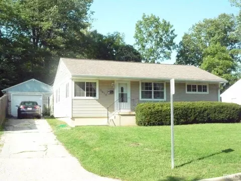 2619 E 5th St, Bloomington, IN 47408