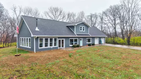 2698 N Benchmark Dr, Princeton, IN 47670