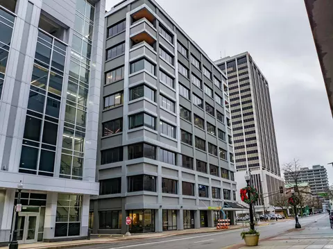 202 W Berry St #710, Fort Wayne, IN 46802
