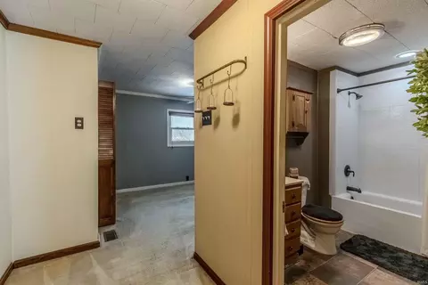 406 N Sycamore N St, Lagrange, IN 46761 photo 7