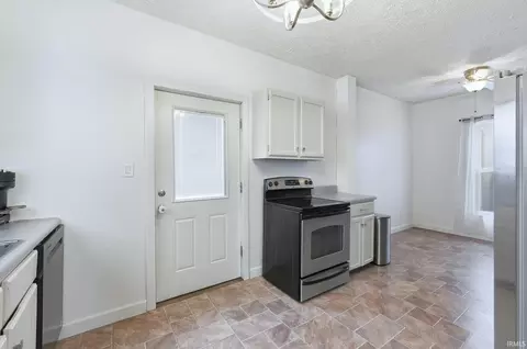 110 S Britton St, Garrett, IN 46738 photo 16