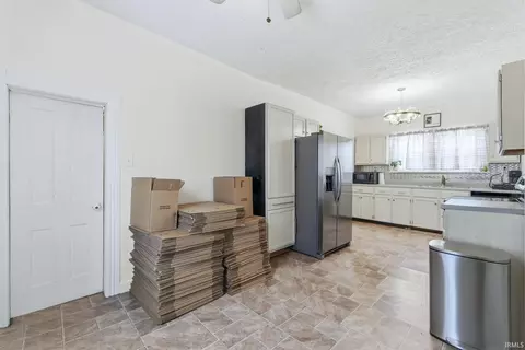 110 S Britton St, Garrett, IN 46738 photo 15