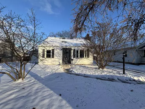 2710 Waynewood Dr, Fort Wayne, IN 46809