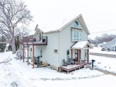 914 E King St, Garrett, IN 46738 photo 4