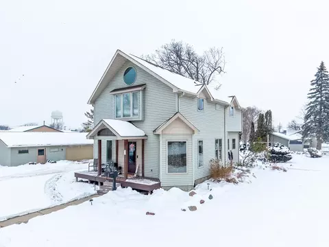 914 E King St, Garrett, IN 46738 photo 5