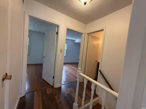 Entry Way - 802 E Allendale Dr, Bloomington, IN 47401 photo 2 of 2