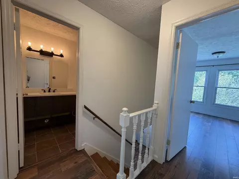 Entry Way - 802 E Allendale Dr, Bloomington, IN 47401 photo 1 of 2