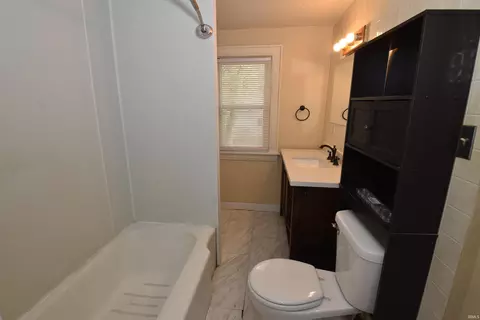 135 Eckman St, South Bend, IN 46614 photo 13