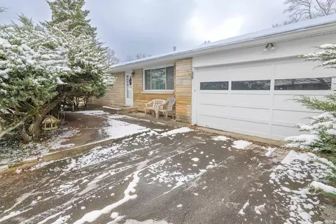 150 E Sunny Slopes Dr, Bloomington, IN 47401 photo 3