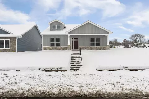 1053 E Wabash St, Frankfort, IN 46041