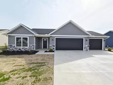 430 N Eastfield Cir, Milford, IN 46542