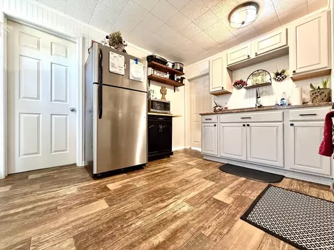 Kitchen - 808 Spice Valley Rd, Mitchell, IN 47446 photo 3 of 4