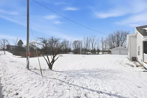 911 N Wayne St, Warren, IN 46792 photo 32