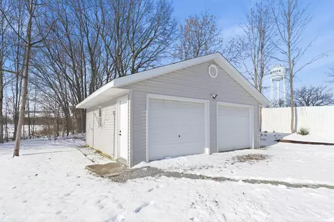 911 N Wayne St, Warren, IN 46792 photo 28