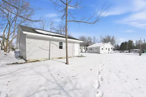 911 N Wayne St, Warren, IN 46792 photo 31