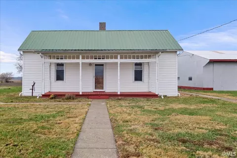 4833 N Shiloh Church Rd, Patoka, IN 47666