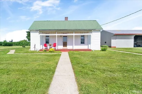4833 N Shiloh Church Rd, Patoka, IN 47666