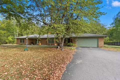 2441 Randall Rd, Fort Wayne, IN 46804