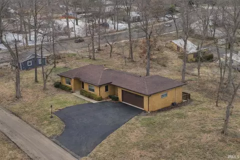 8324 Waterswolde Ln, Fort Wayne, IN 46825