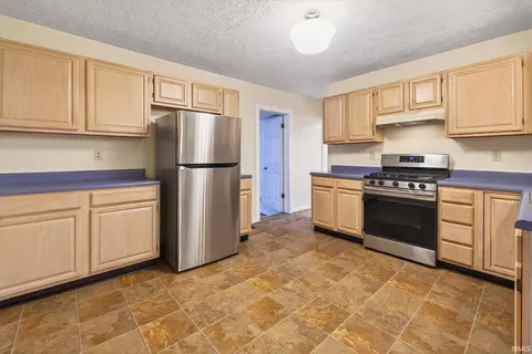 Kitchen - 917 N Maple St, Bloomington, IN 47404 photo 1 of 2