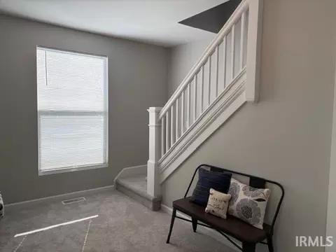 Entry Way - 522 E Main St, Peru, IN 46970 photo 2 of 4