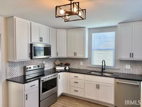 Kitchen - 522 E Main St, Peru, IN 46970 photo 2 of 5