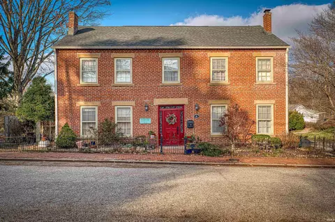 318 E Main St, Newburgh, IN 47630