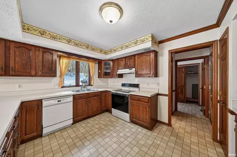 51293 Golfview Ct, Granger, IN 46530 photo 13
