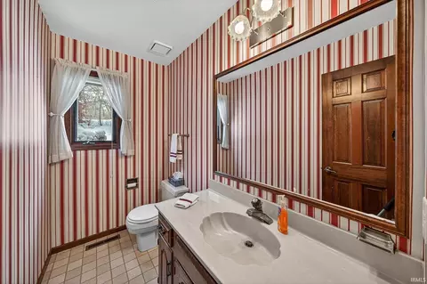 51293 Golfview Ct, Granger, IN 46530 photo 17