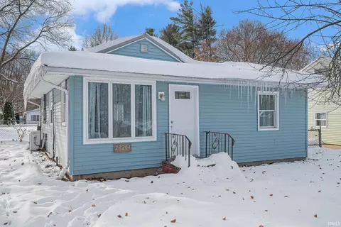 23204 1st St, Elkhart, IN 46514