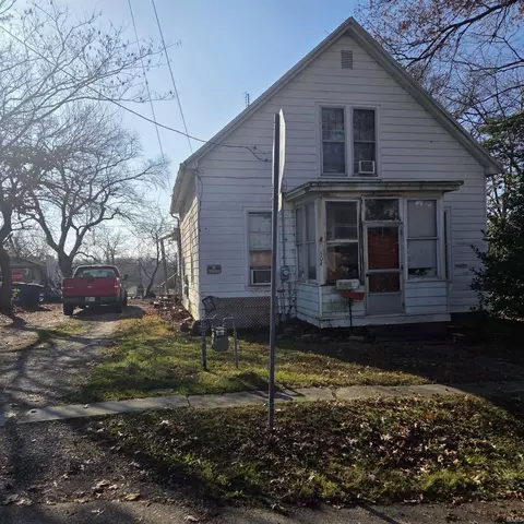 504 W Cherry St, Boonville, IN 47601