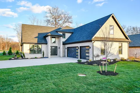 10143 Gallop Way, Evansville, IN 47725