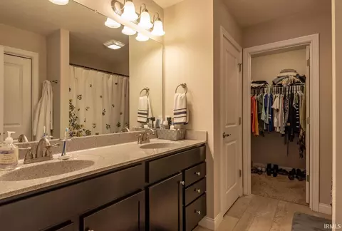 2870 E Creeks Edge Dr, Bloomington, IN 47401 photo 17