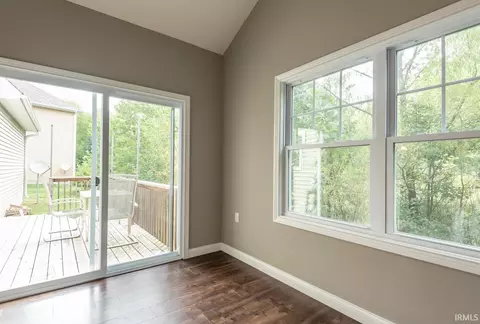 2870 E Creeks Edge Dr, Bloomington, IN 47401 photo 8