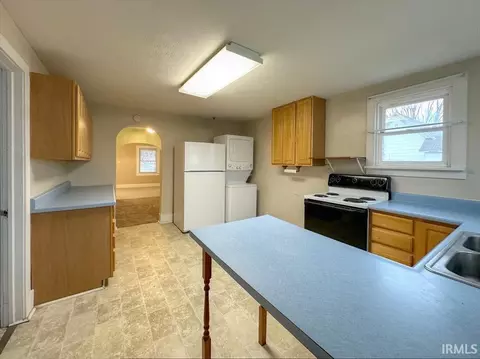 Kitchen - 219 E Grant St, Greentown, IN 46936 photo 2 of 2