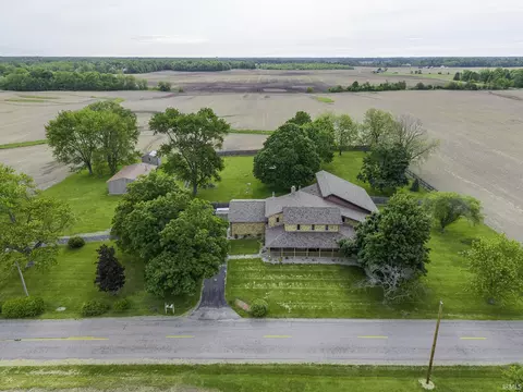 15128 Wesley Chapel Rd, Churubusco, IN 46723
