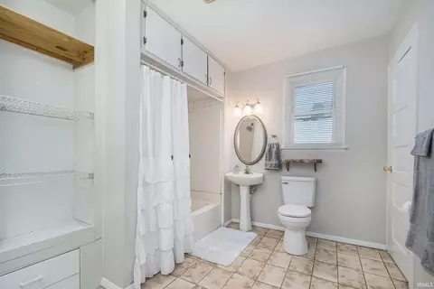 Bath - 1710 E Calvert St, South Bend, IN 46613 photo 1 of 1