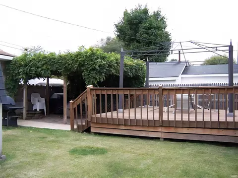 Exterior - 1710 E Calvert St, South Bend, IN 46613 photo 2 of 4