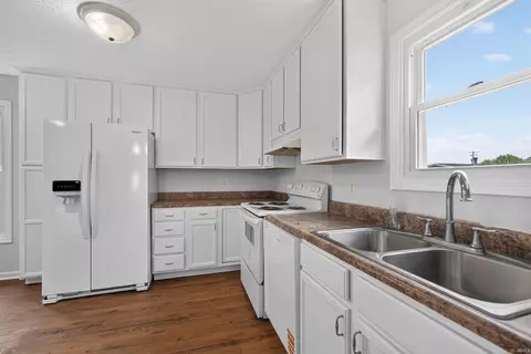 Kitchen - 411 N Pine St, Brazil, IN 47834 photo 2 of 2