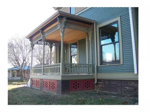 Exterior - 196 E Main St, Wabash, IN 46992 photo 3 of 6